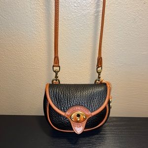 Vintage Dooney&Bourke black pebbled leather tan trim crossbody/belt pouch